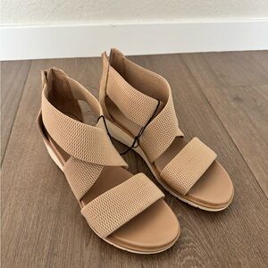 Women's Tan Sandals
